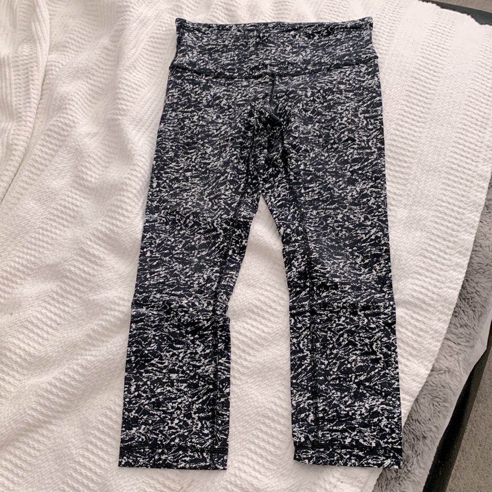 Wonder under crop leggings